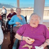 Bratwurstak, pretzelak eta garagardoa goiko terrazan: Prost! Bratwurstak, pretzelak eta garagardoa goiko terrazan: Prost!