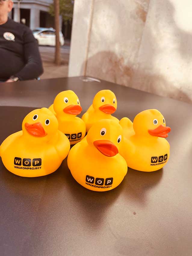 Estropatadan parte hartu dugu berriro Cinco patos pequeños amarillos