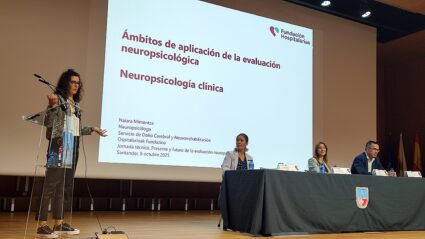Naiara Mimentza: “Ebaluazio neuropsikologikoak, neurtu ez ezik, lagundu ere egiten du” Naiara Mimentza, bere hitzaldian